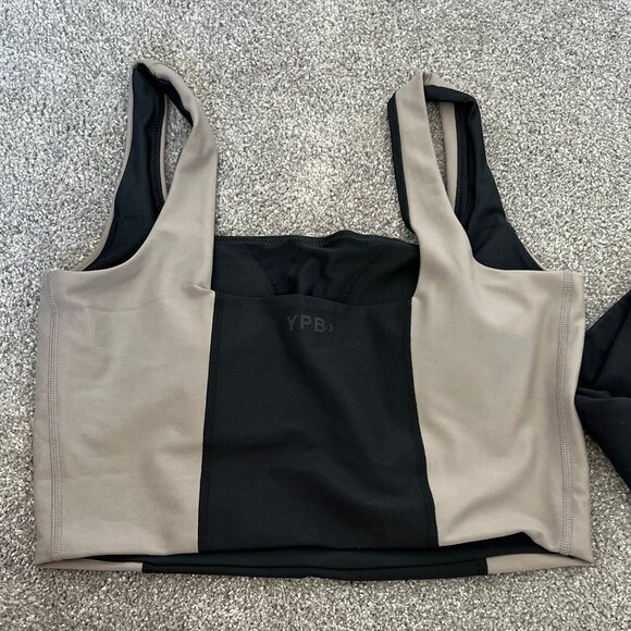Abercrombie YPB Taupe/Black Colorblock Set - Picture 3 of 3